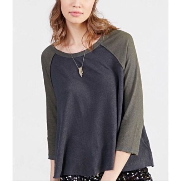 Urban Outfitters BDG Baseball Tee Flowy Green Charcoal Gray sz M - Picture 1 of 8